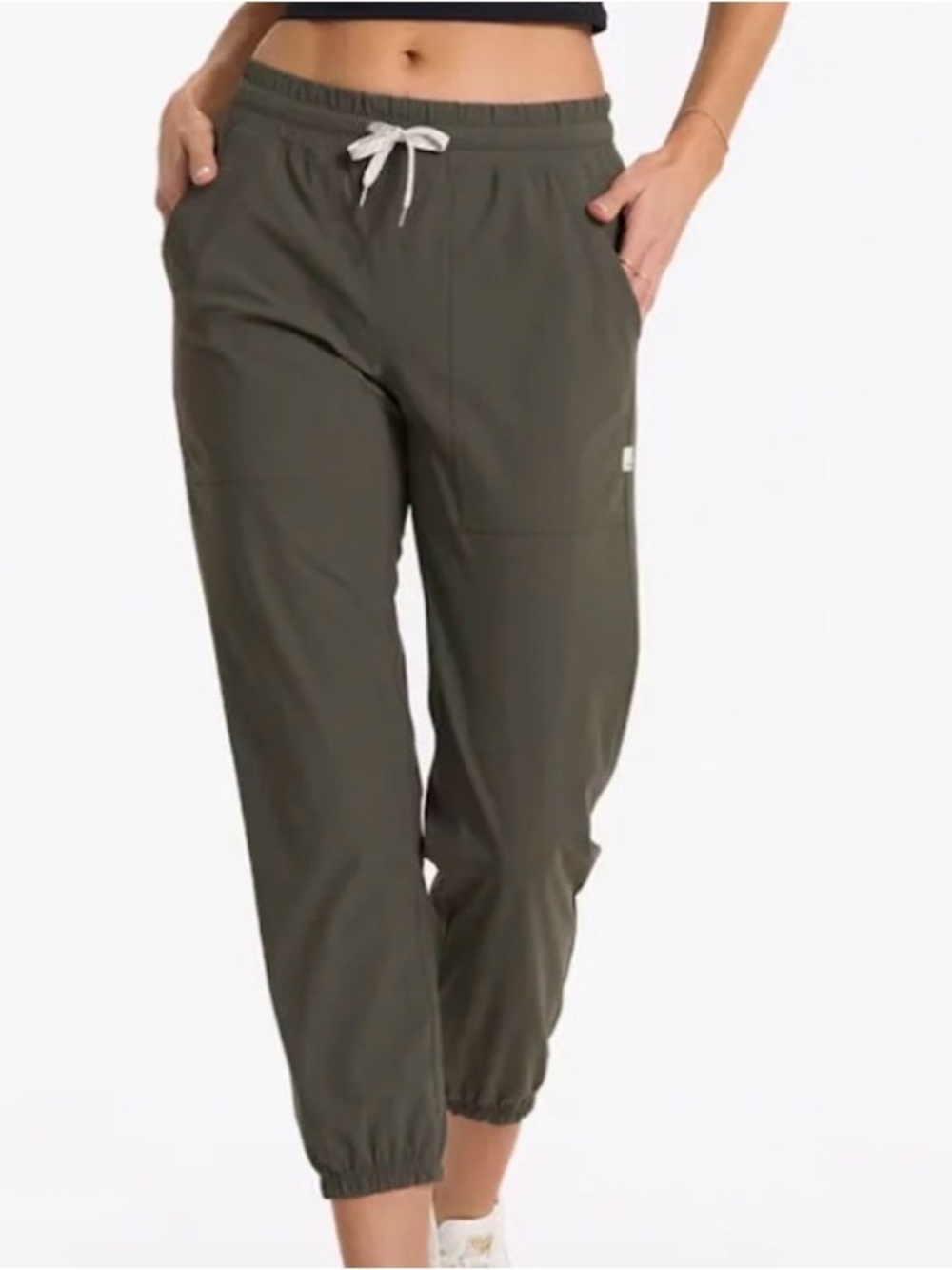 Vuori Miles Jogger in Oregano - Women’s Size Medium (EUC)